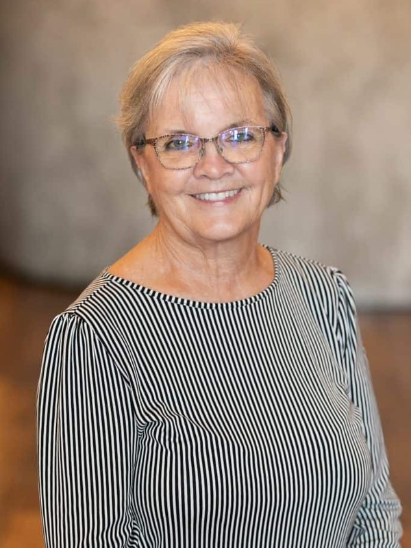Ina Hostetler, Client Services